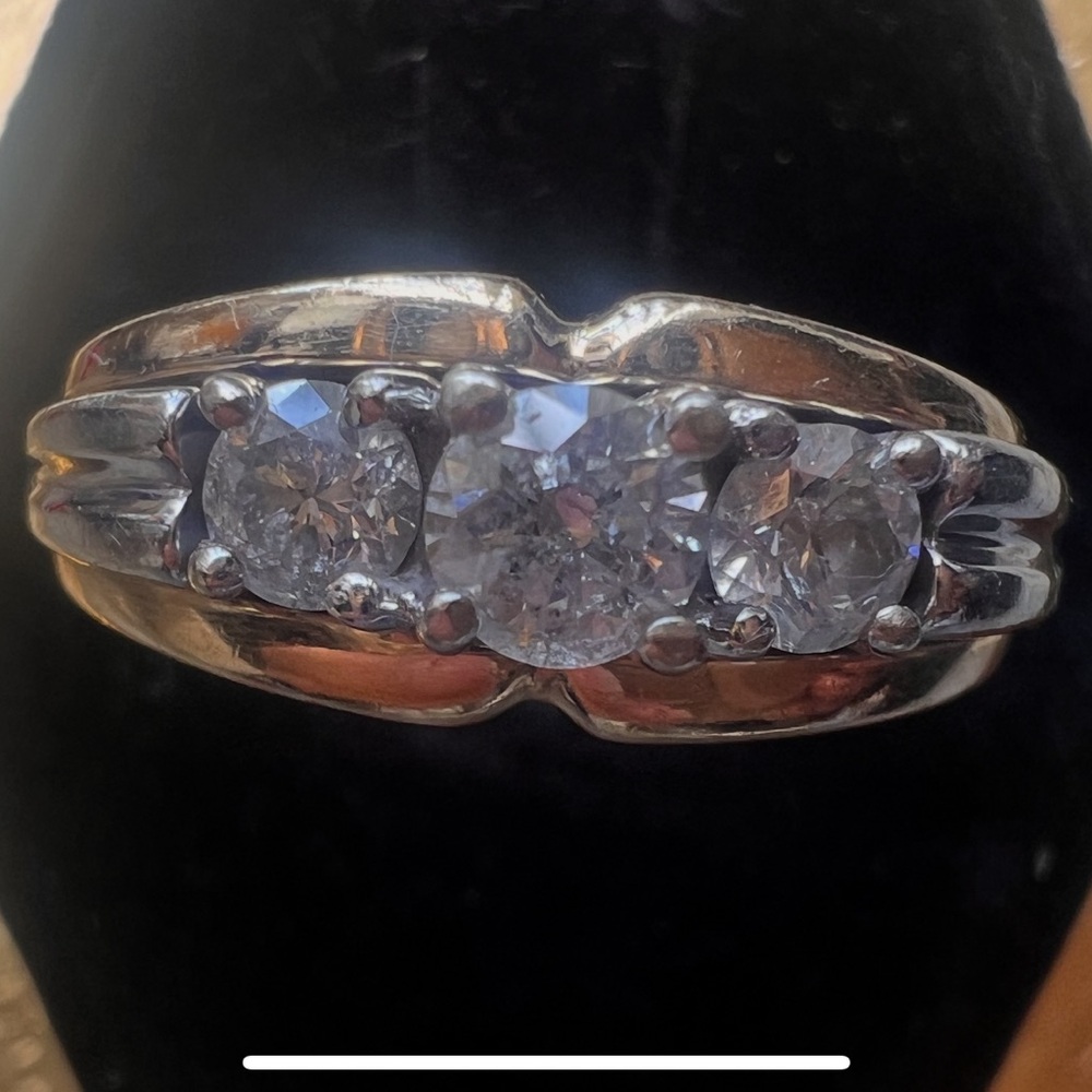 Vintage Elegant Gold Two Tone Triple Stone Ring